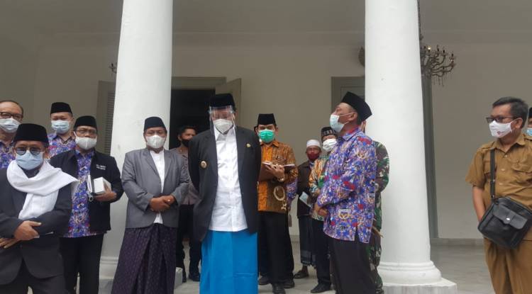 Peyerahan Simbolis Bantuan Bagi Pondok Pesantren se Provimsi Banten