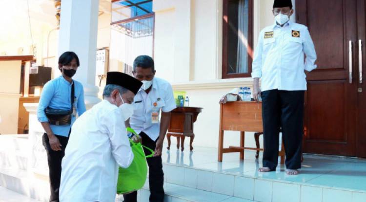 Gubernur WH Lepas 10 Ribu Bantuan Paket Sembako Pemprov Banten