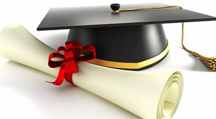 Gelar Akademik, Prestasi atau Prestise