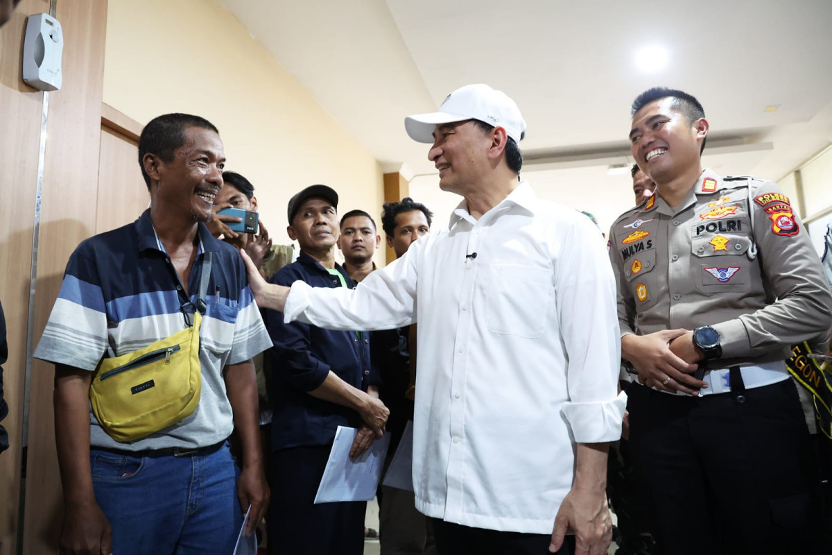 Tinjau Pelayanan UPT Samsat Cilegon, Wagub Banten A Dimyati Natakusumah Tegaskan Jangan Ada Pungli