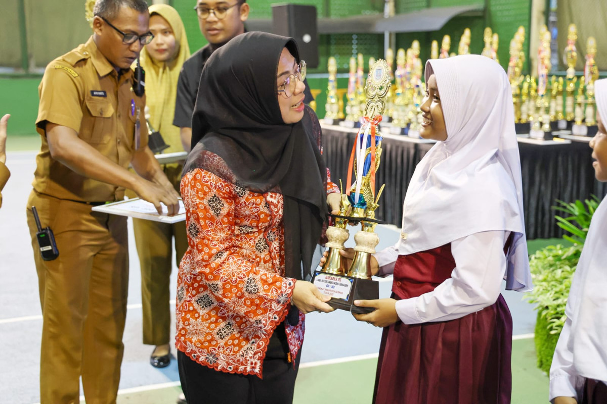 Bunda Literasi Banten Tinawati Andra Soni: Mari Membaca dan Kunjungi Perpustakaan